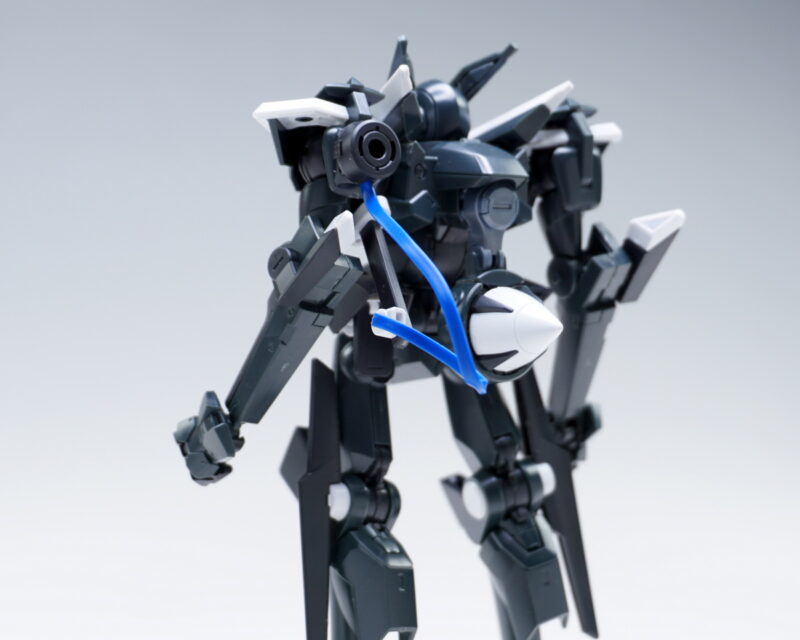 GNビームサーベルの装着