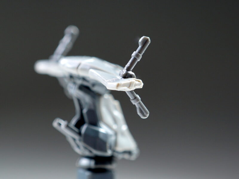 両端のアンテナ部分