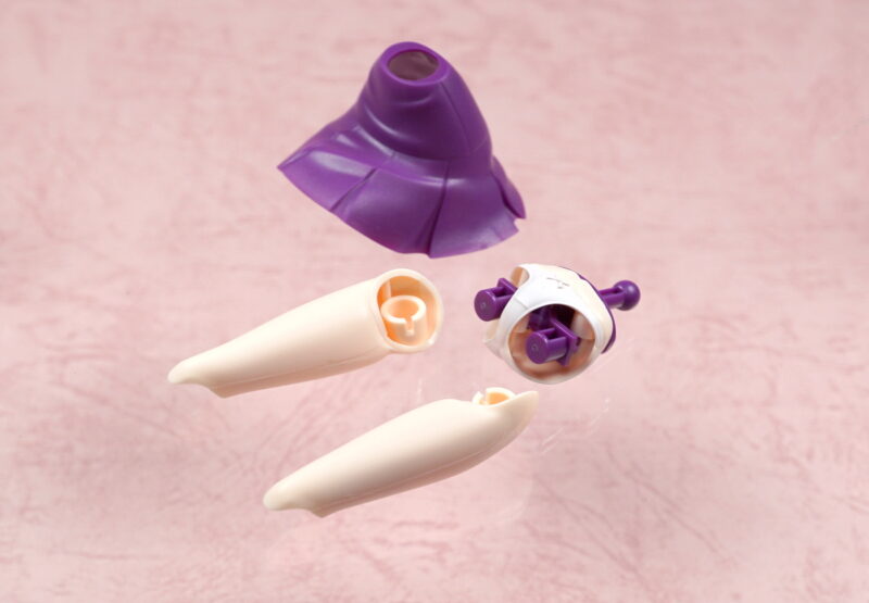 座り状態パーツ組み立て