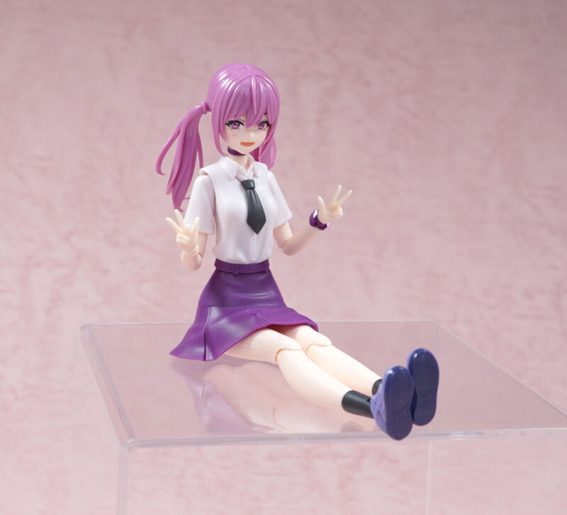 足を伸ばして座る